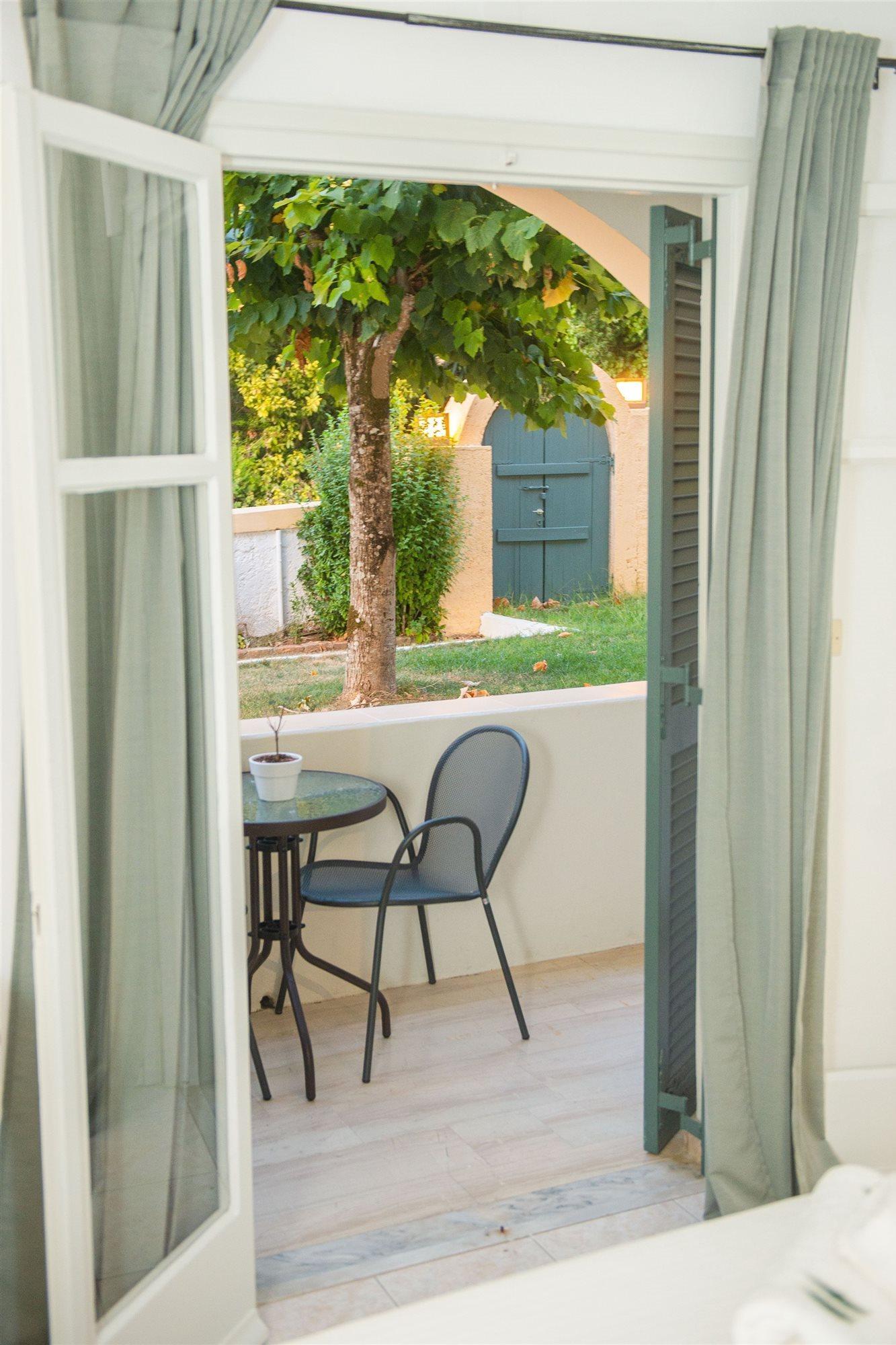 Villa Karmar Hotel Apartments Дасія Екстер'єр фото