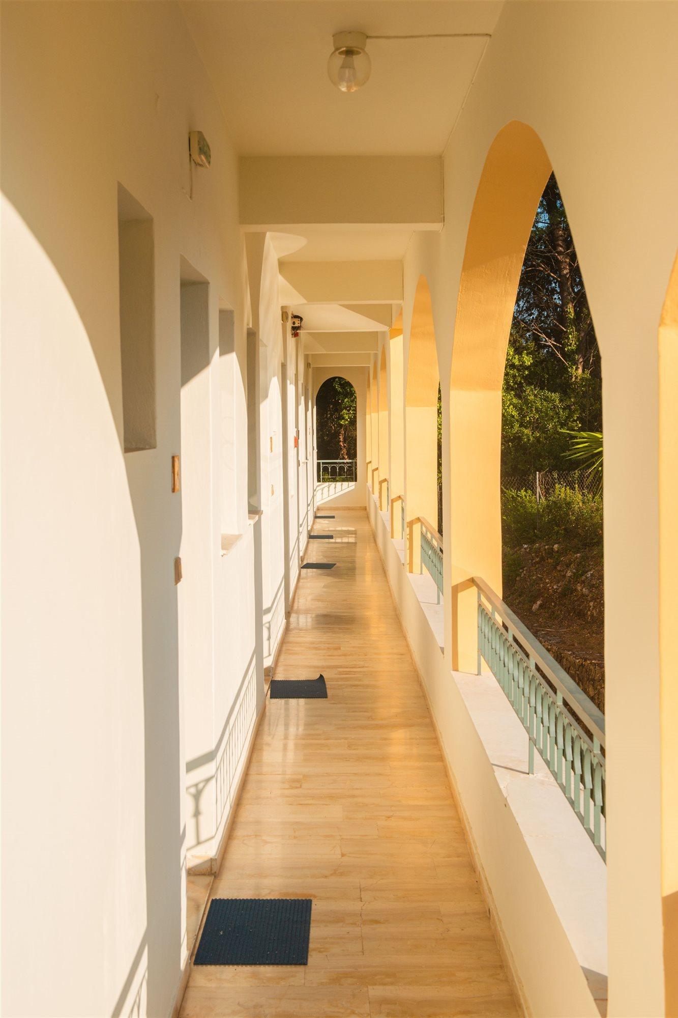 Villa Karmar Hotel Apartments Дасія Екстер'єр фото
