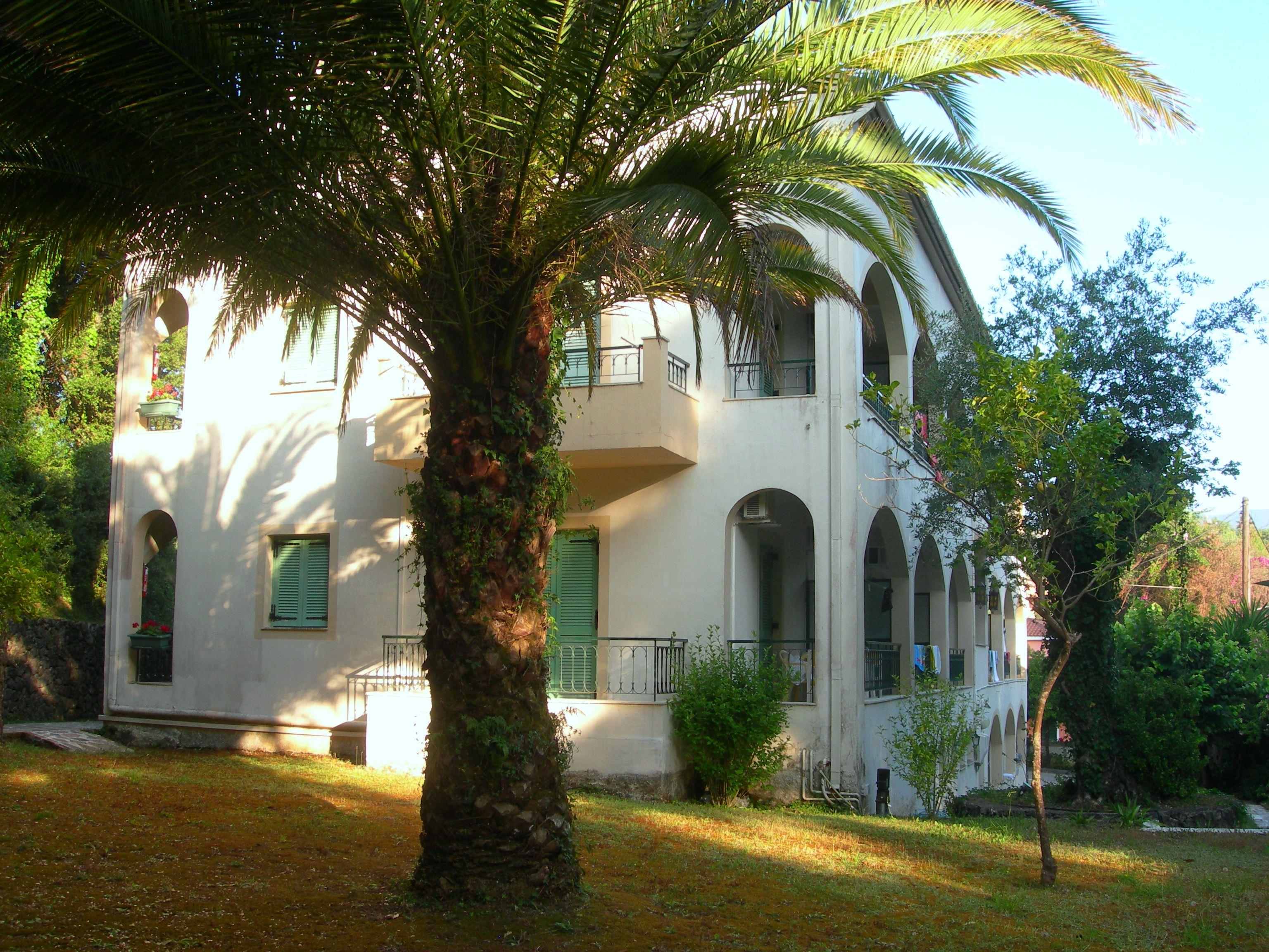 Villa Karmar Hotel Apartments Дасія Екстер'єр фото