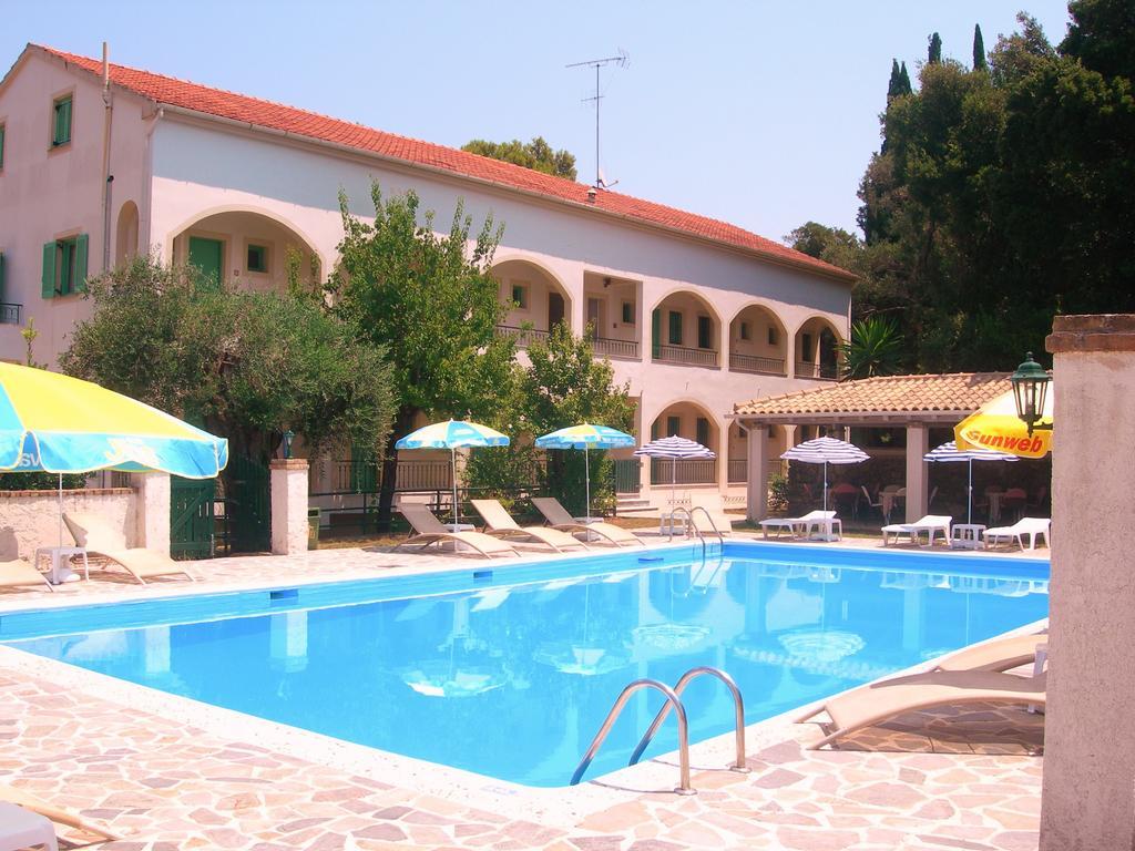 Villa Karmar Hotel Apartments Дасія Екстер'єр фото