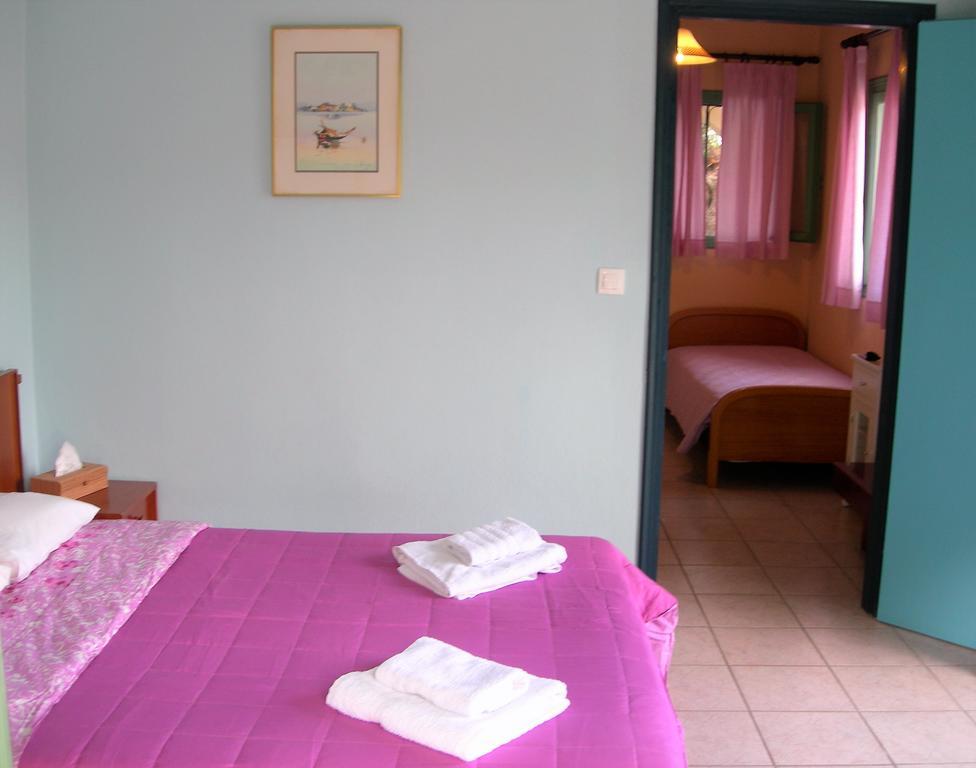 Villa Karmar Hotel Apartments Дасія Екстер'єр фото