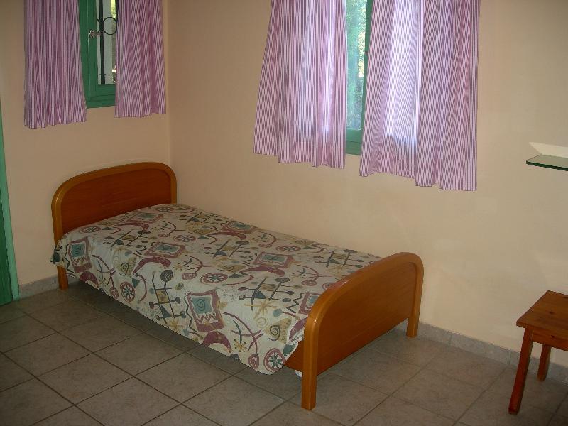 Villa Karmar Hotel Apartments Дасія Екстер'єр фото