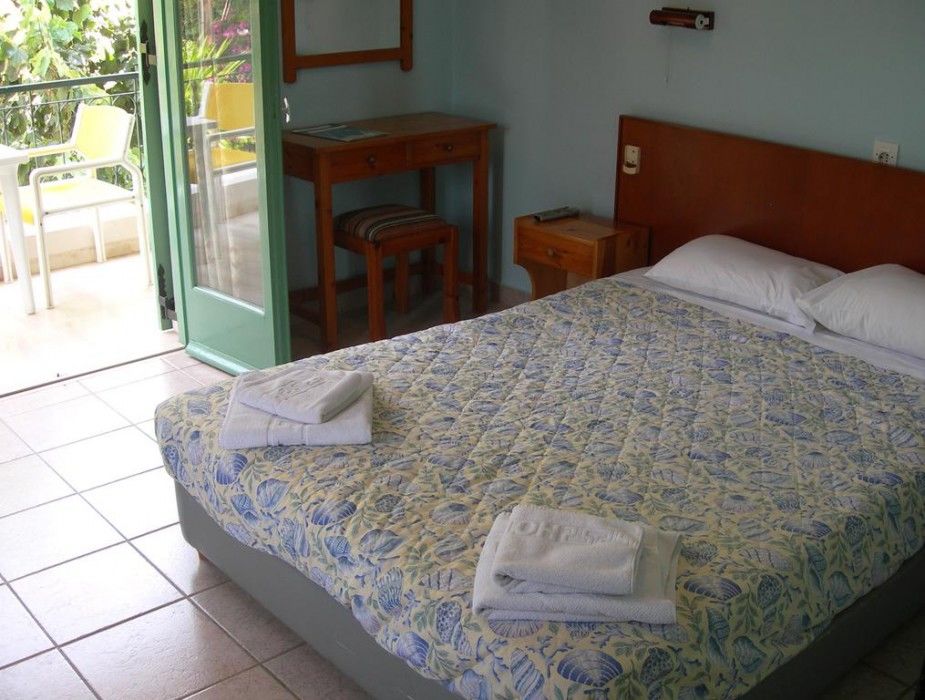 Villa Karmar Hotel Apartments Дасія Екстер'єр фото
