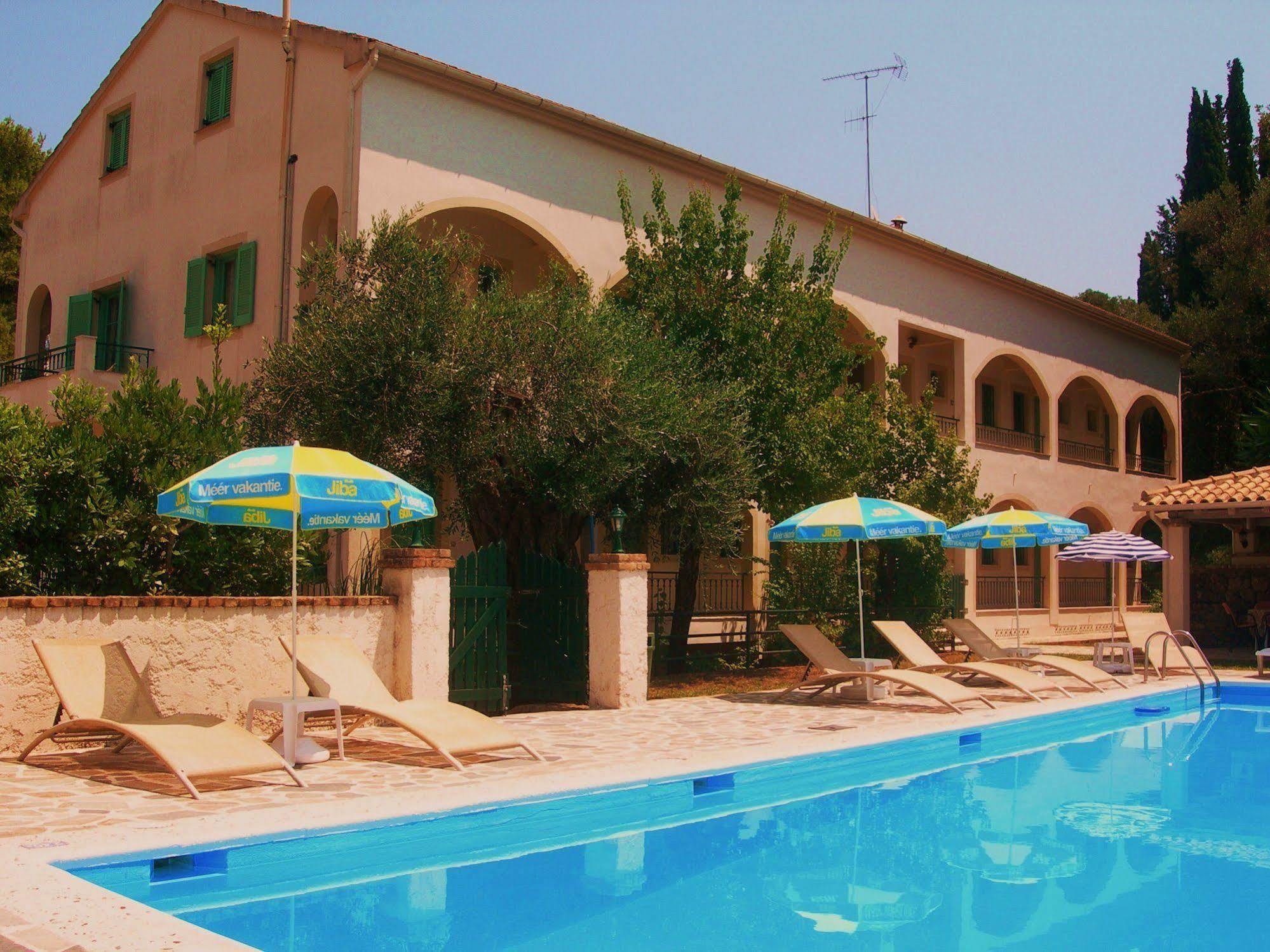 Villa Karmar Hotel Apartments Дасія Екстер'єр фото