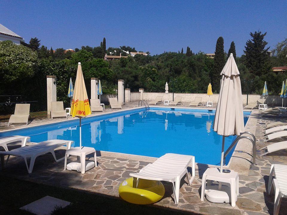Villa Karmar Hotel Apartments Дасія Екстер'єр фото